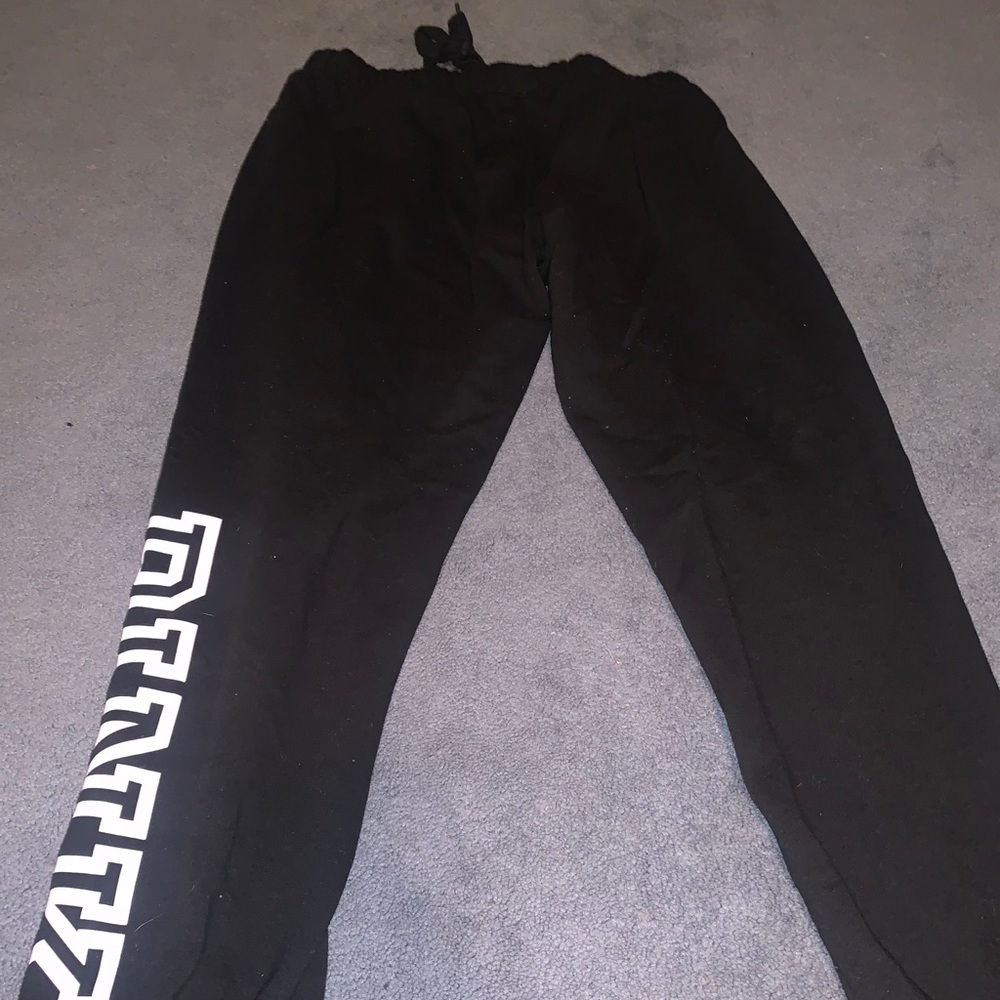 Sweatpants - Picture 2 of 3